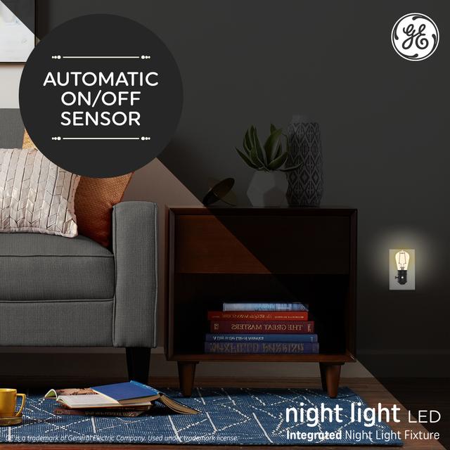 GE Night Light Vintage LED Warm Candlelight Decorative S14 Plug in