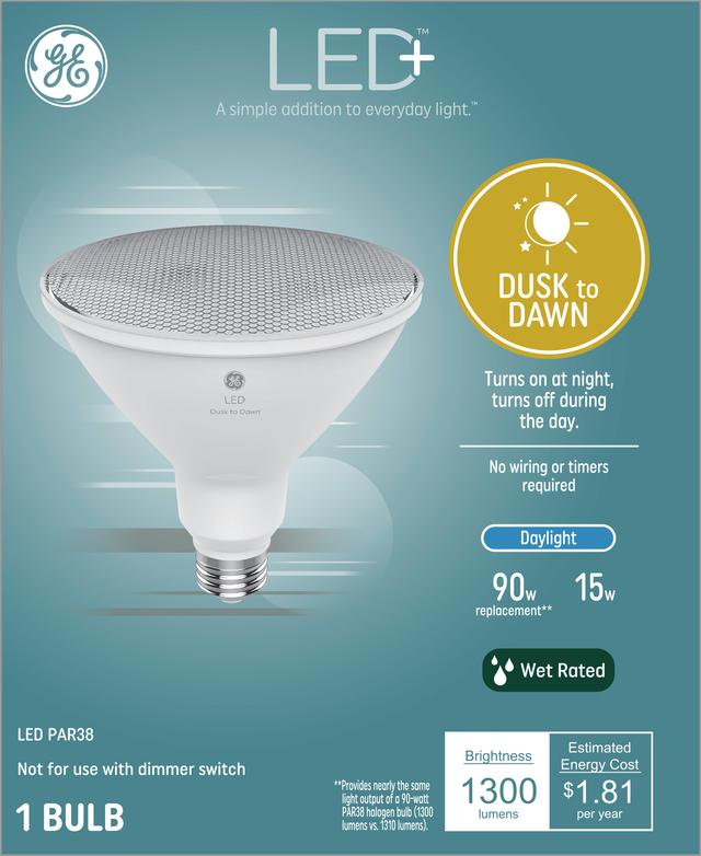 GE LED Dusk to Dawn LED Light Bulbs Outdoor Floodlight PAR38